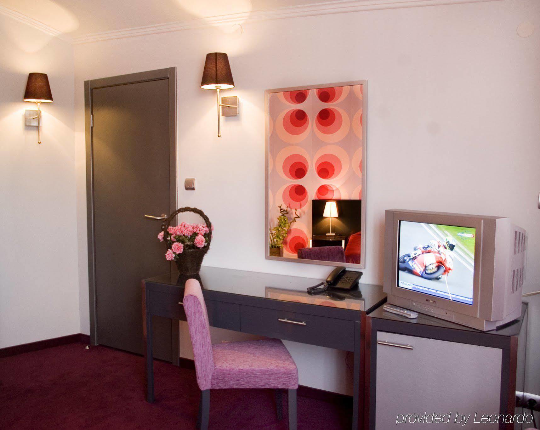 Elate Plaza Hotel Sofia Buitenkant foto