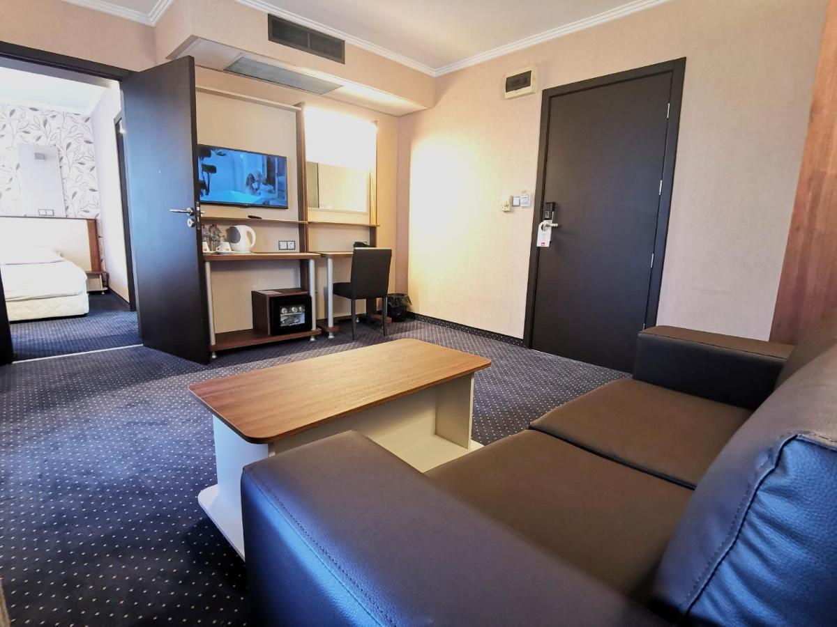 Elate Plaza Hotel Sofia Buitenkant foto